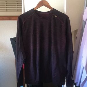 Lululemon workout long sleeve